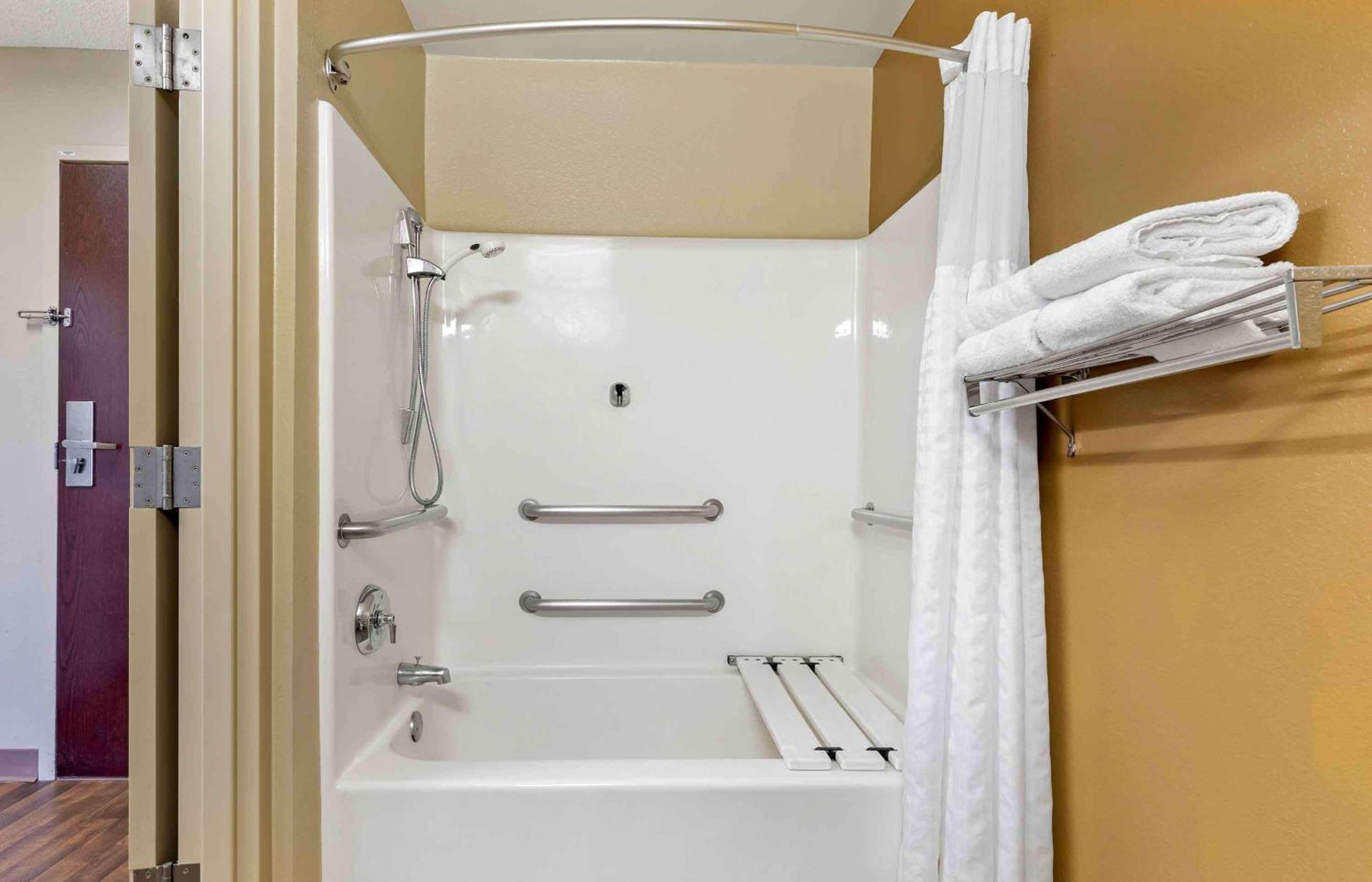 Extended Stay America Select Suites - Columbia - Ft Jackson Eksteriør billede