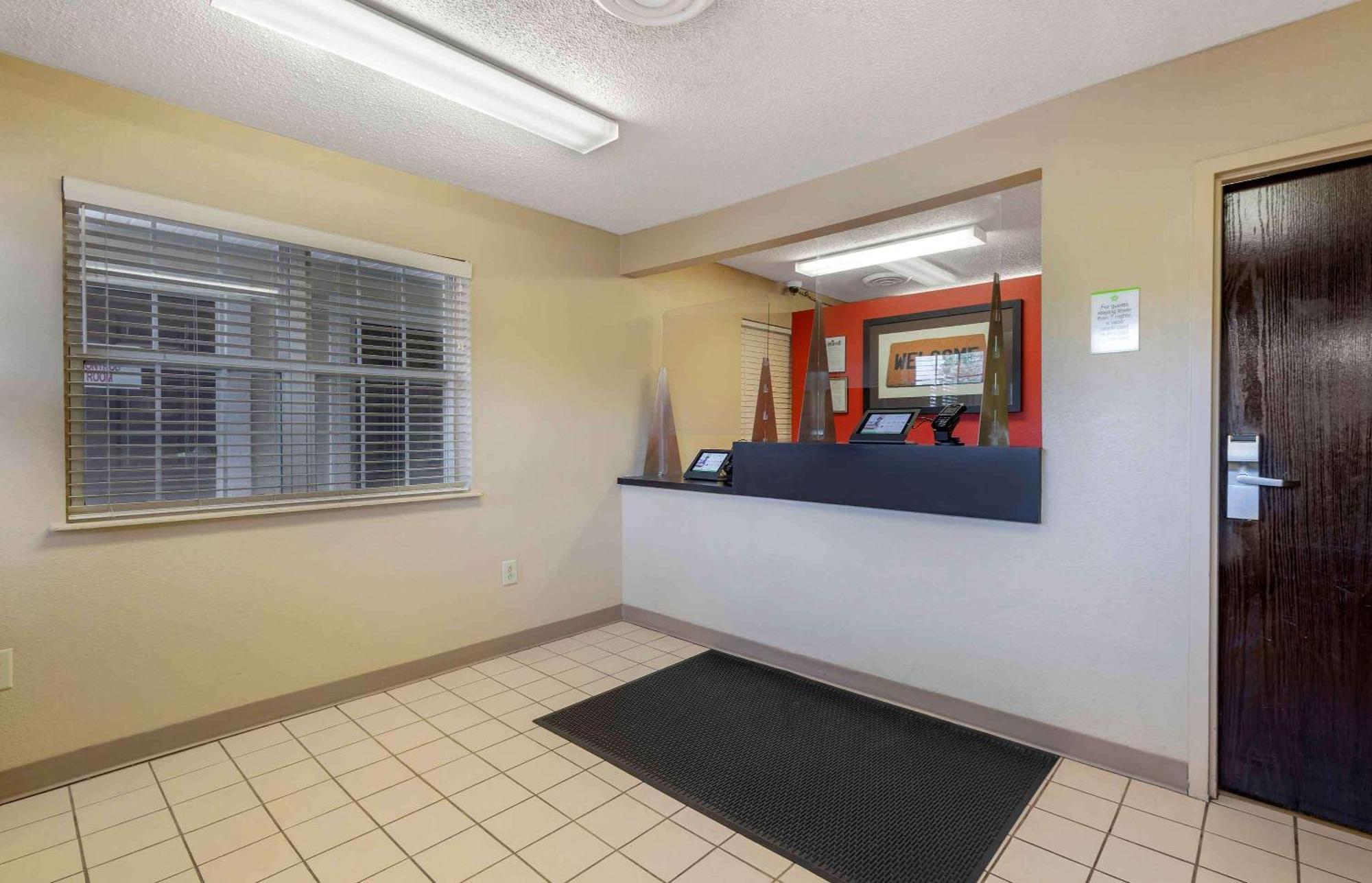 Extended Stay America Select Suites - Columbia - Ft Jackson Eksteriør billede